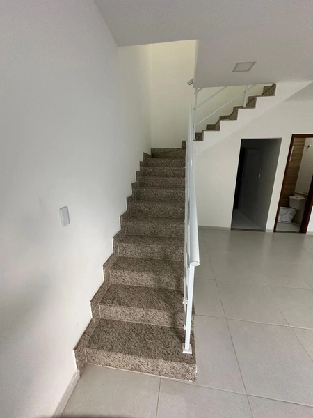 ALUGO CASA COM 02 QUARTOS !: 5ª foto da galeria de imagens do imóvel