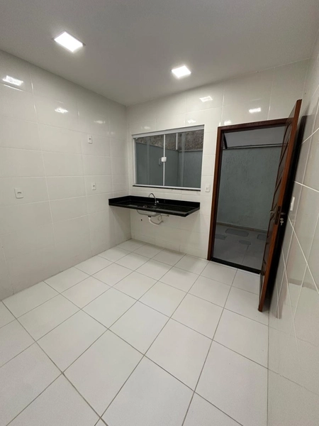 ALUGO CASA COM 02 QUARTOS !: 2ª foto da galeria de imagens do imóvel