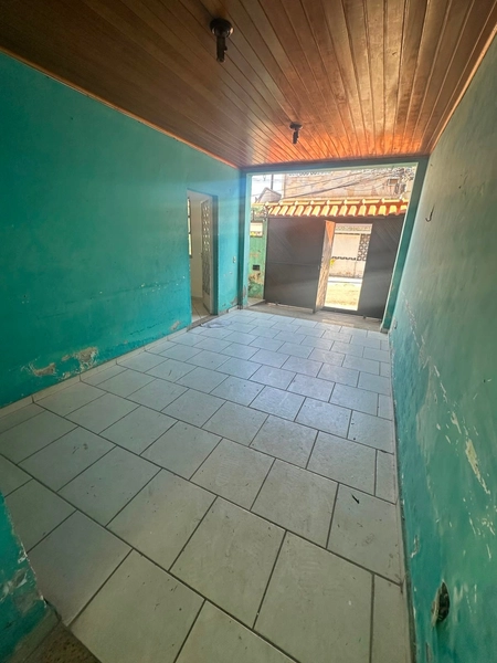 VENDO EXCELENTE CASA COM 02 QUARTOS !: 4ª foto da galeria de imagens do imóvel