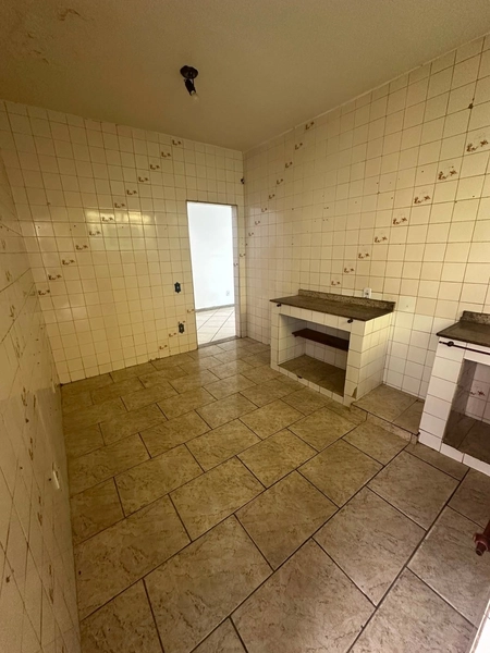 VENDO EXCELENTE CASA COM 02 QUARTOS !: 6ª foto da galeria de imagens do imóvel