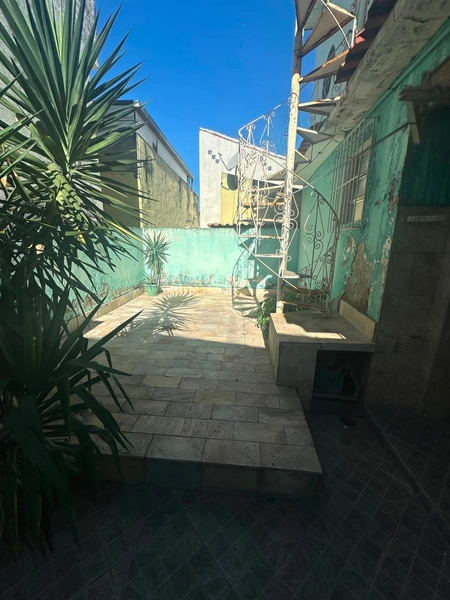 VENDO EXCELENTE CASA COM 02 QUARTOS !: 3ª foto da galeria de imagens do imóvel