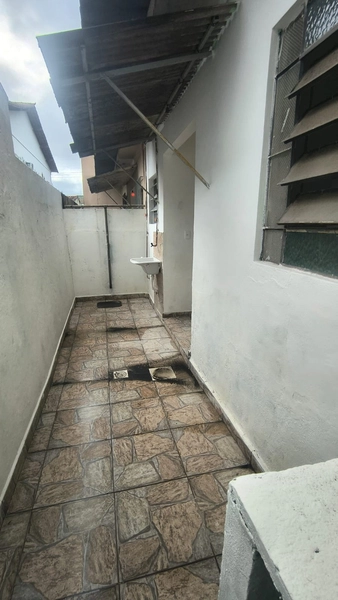 ALUGO CASA COM 01 QUARTO EM BANGU!!!: 4ª foto da galeria de imagens do imóvel