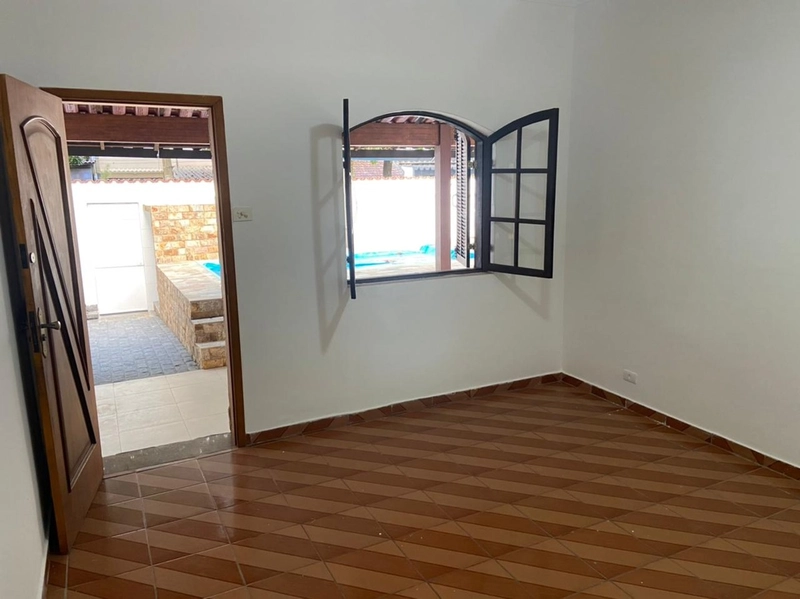 Alugo Excelente Casa linear com 03 quartos, suíte e Piscina em Bangu!: 5ª foto da galeria de imagens do imóvel