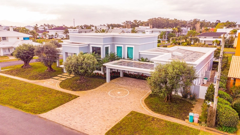 Mansão em 2 Lotes: 1ª foto da galeria de imagens do imóvel