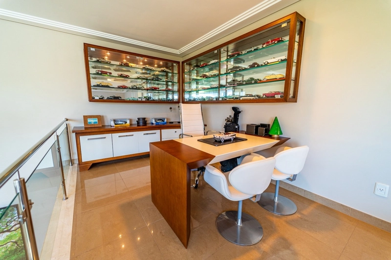 Mansão em 2 Lotes: 7ª foto da galeria de imagens do imóvel