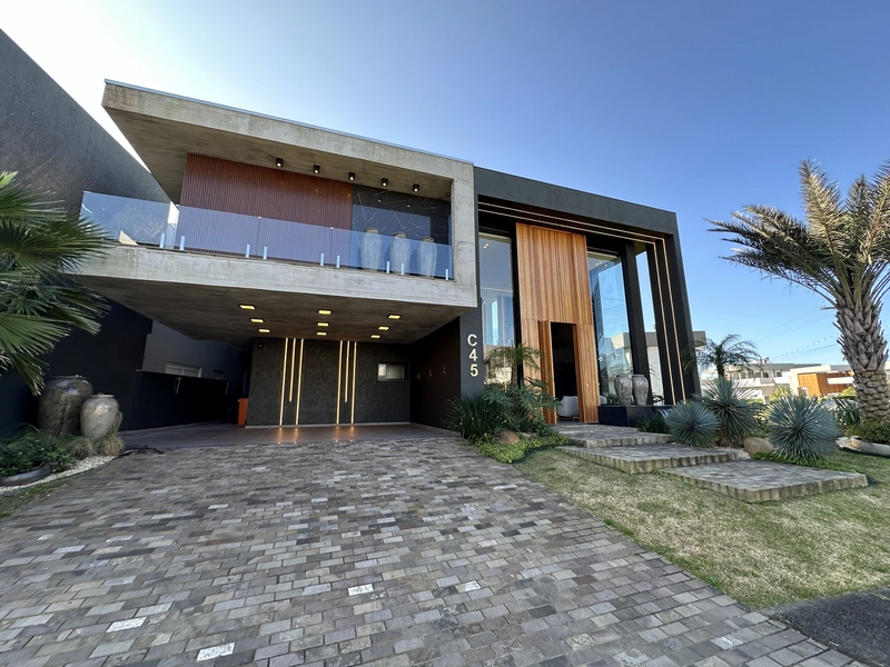 Linda casa beira Lago!: 1ª foto da galeria de imagens do imóvel