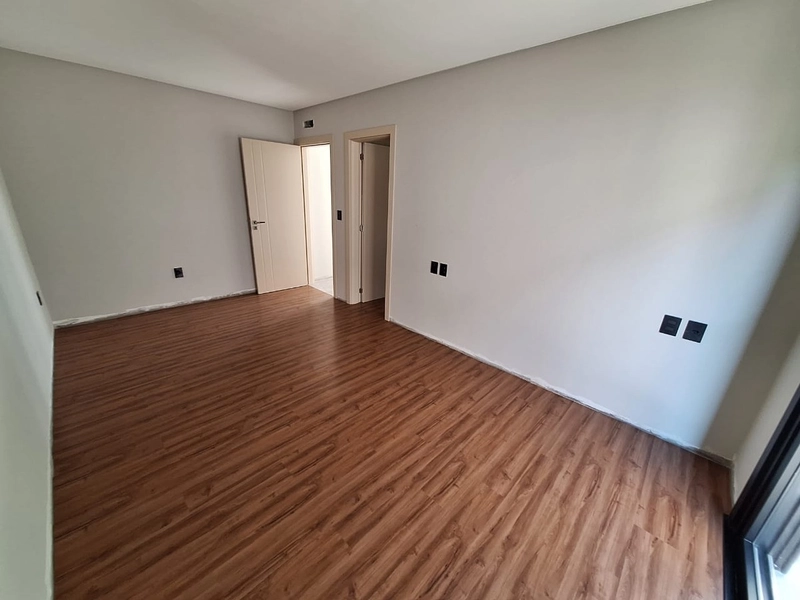Linda casa beira Lago!: 15ª foto da galeria de imagens do imóvel