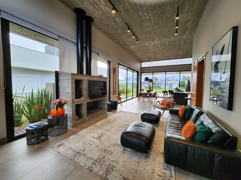 Linda casa beira Lago!: 58ª foto da galeria de imagens do imóvel
