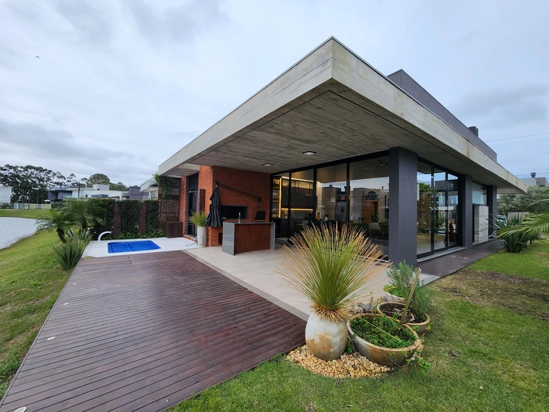 Linda casa beira Lago!: 50ª foto da galeria de imagens do imóvel