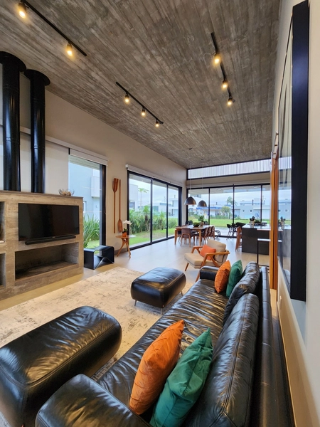 Linda casa beira Lago!: 5ª foto da galeria de imagens do imóvel