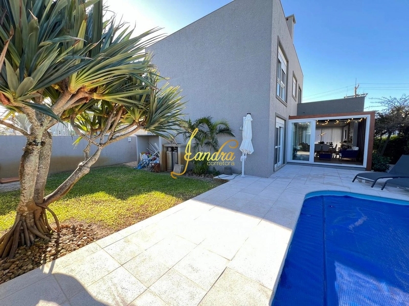 Casa de Condomínio de 4 quartos, 260m² no bairro Atlantida, em Xangri-lá | Eu Corretor