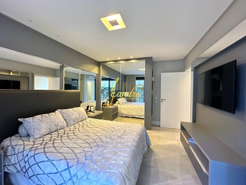 Casa de Condomínio de 5 quartos, 500m² no bairro Centro, em Xangri-lá | Eu Corretor