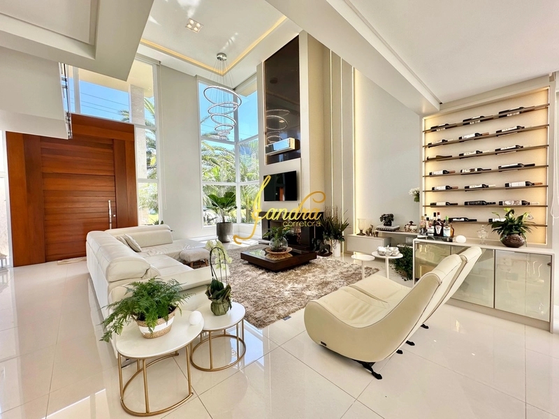 Casa de Condomínio de 5 quartos, 360m² no bairro Atlantida, em Xangri-lá | Eu Corretor