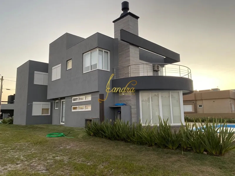 Casa de Condomínio de 4 quartos, 320m² no bairro RAINHA DO MAR, em Xangri-lá | Eu Corretor