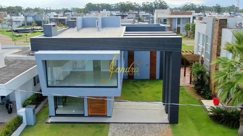 Casa de Condomínio à venda com 5 quartos, 310m² - Foto 1