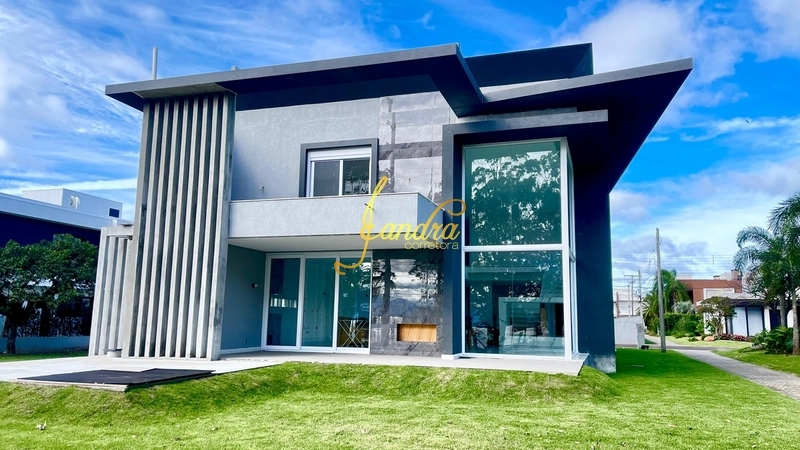 Casa de Condomínio de 6 quartos, 465m² no bairro ZONA NOVA, em Capão da Canoa | Eu Corretor