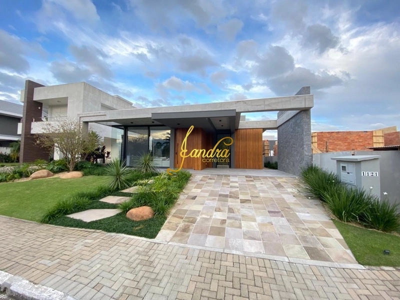 Casa de Condomínio de 4 quartos, 225m² no bairro ZONA NOVA, em Capão da Canoa | Eu Corretor