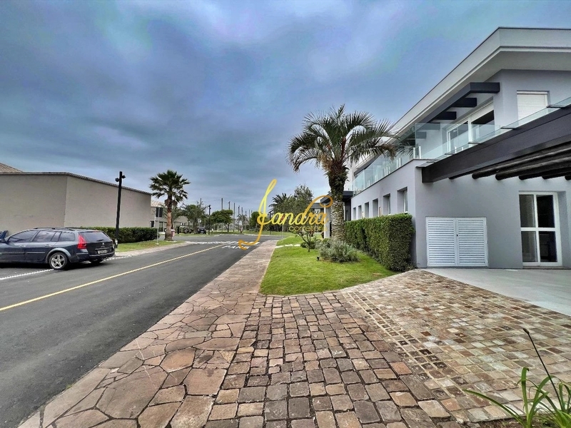 Casa de Condomínio de 6 quartos, 280m² no bairro Remanso, em Xangri-lá | Eu Corretor