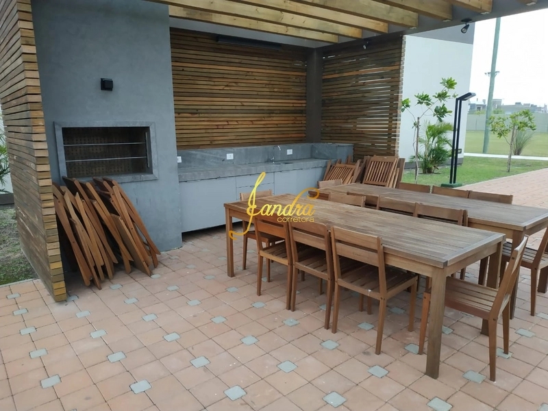 Apartamento de 300m² no bairro Centro, em Xangri-lá | Eu Corretor