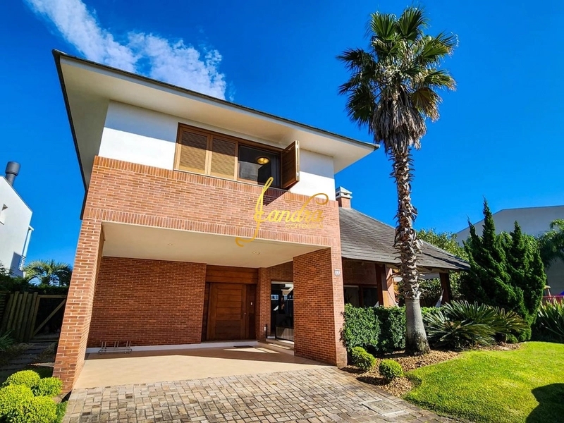 Casa de Condomínio à venda com 4 quartos, 332m² - Foto 1