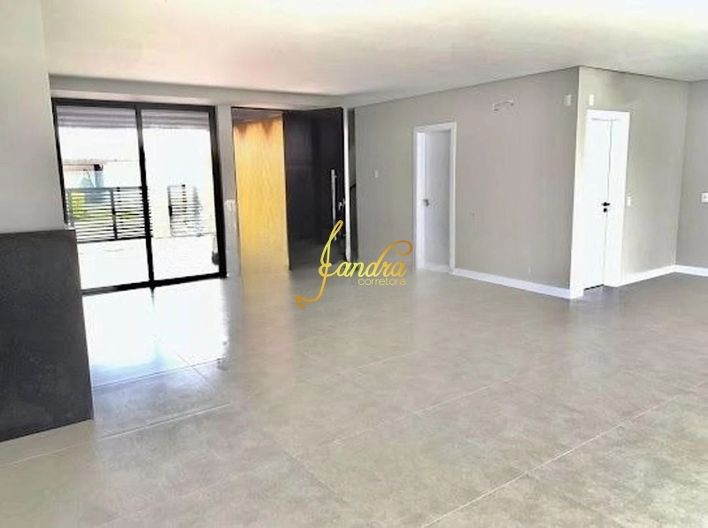 Sobrado de 4 quartos, 300m² no bairro Centro, em Xangri-lá | Eu Corretor