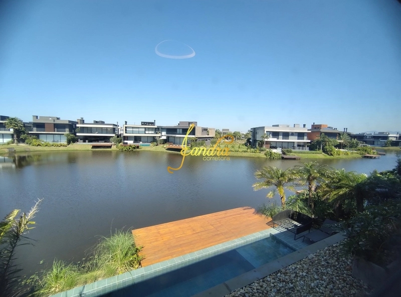 Casa de Condomínio de 6 quartos, 444m² no bairro Centro, em Xangri-lá | Eu Corretor