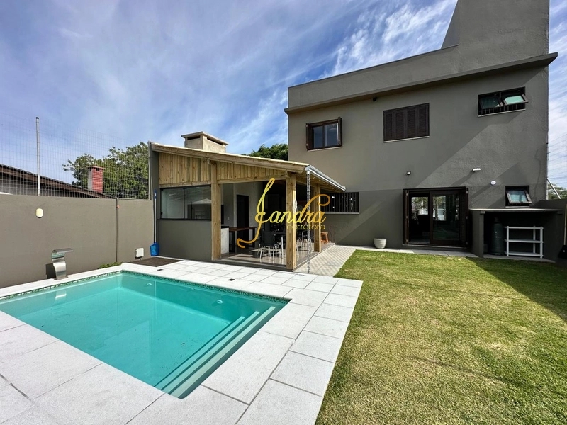 Casa de 3 quartos, 200m² no bairro Centro, em Xangri-lá | Eu Corretor