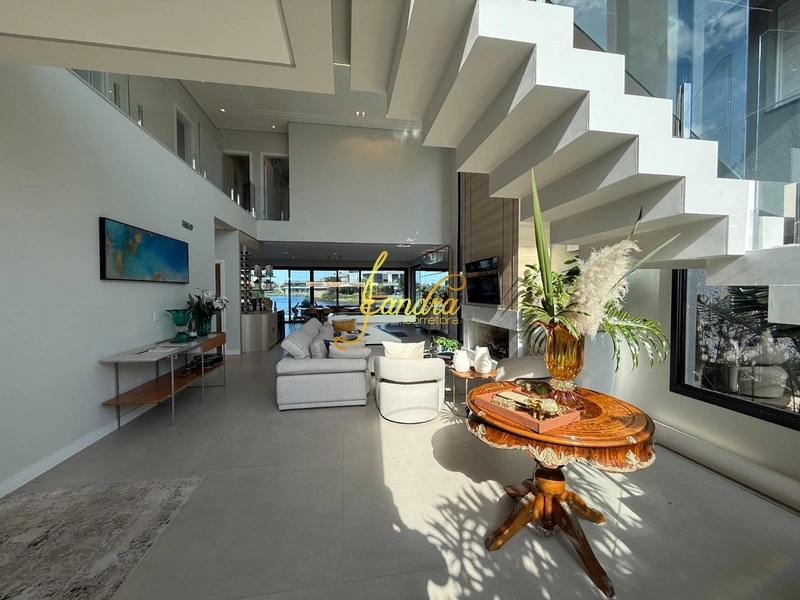 Casa de Condomínio de 5 quartos, 450m² no bairro Centro, em Xangri-lá | Eu Corretor