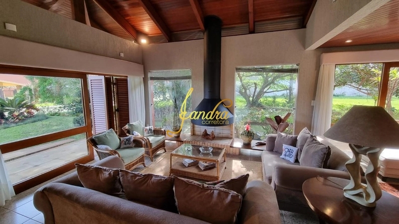 Casa de 5 quartos, 471m² no bairro Centro, em Xangri-lá | Eu Corretor