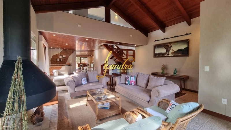 Casa de 5 quartos, 471m² no bairro Centro, em Xangri-lá | Eu Corretor