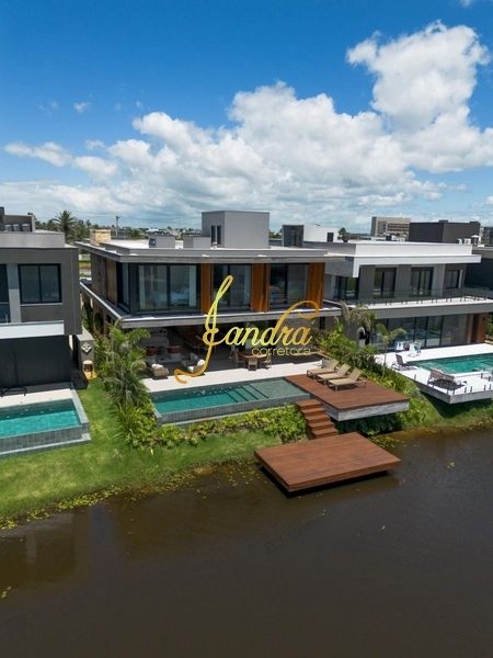 Sobrado de 6 quartos, 427m² no bairro Centro, em Xangri-lá | Eu Corretor