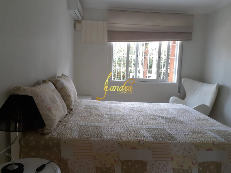 Casa bem localizada, finamente mobiliada e decorada.: 18ª foto da galeria de imagens do imóvel