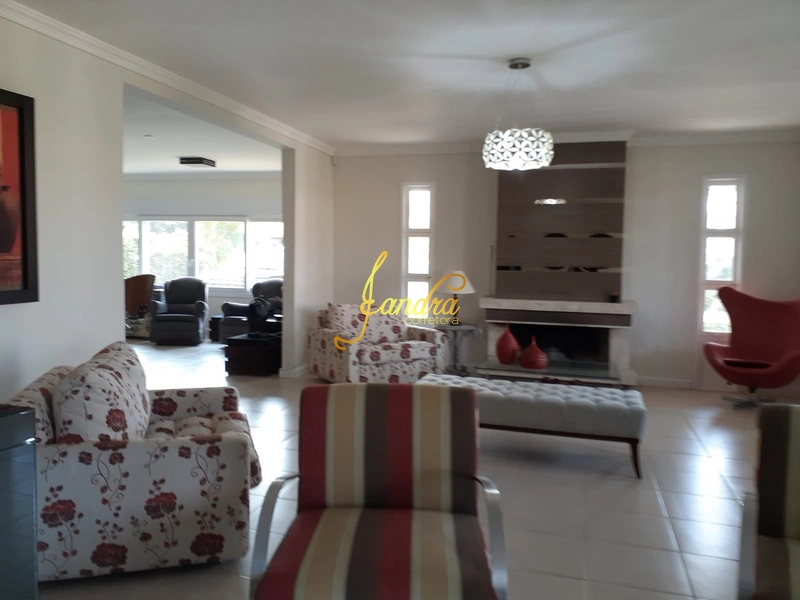 Casa bem localizada, finamente mobiliada e decorada.: 4ª foto da galeria de imagens do imóvel