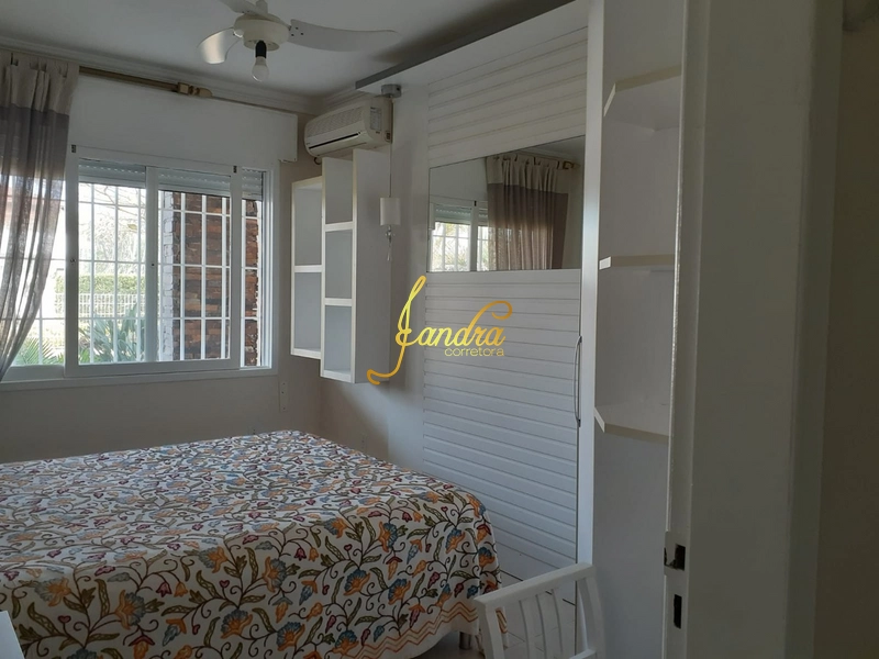 Casa bem localizada, finamente mobiliada e decorada.: 13ª foto da galeria de imagens do imóvel