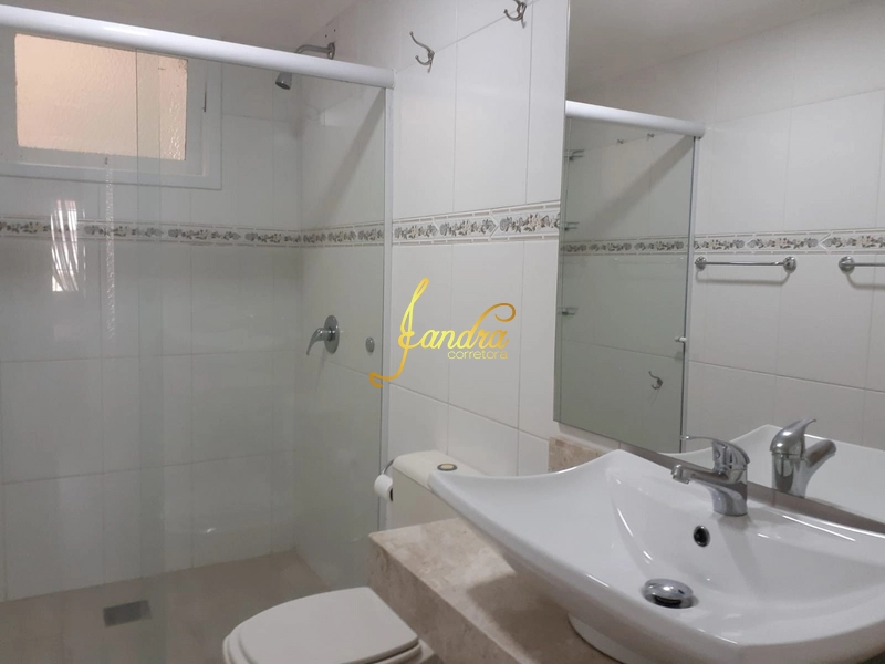 Casa bem localizada, finamente mobiliada e decorada.: 16ª foto da galeria de imagens do imóvel