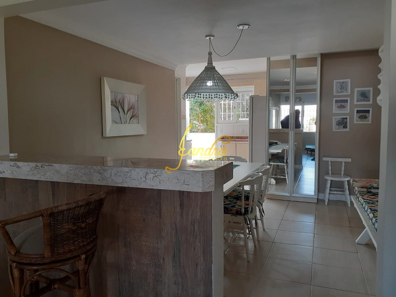 Casa bem localizada, finamente mobiliada e decorada.: 5ª foto da galeria de imagens do imóvel