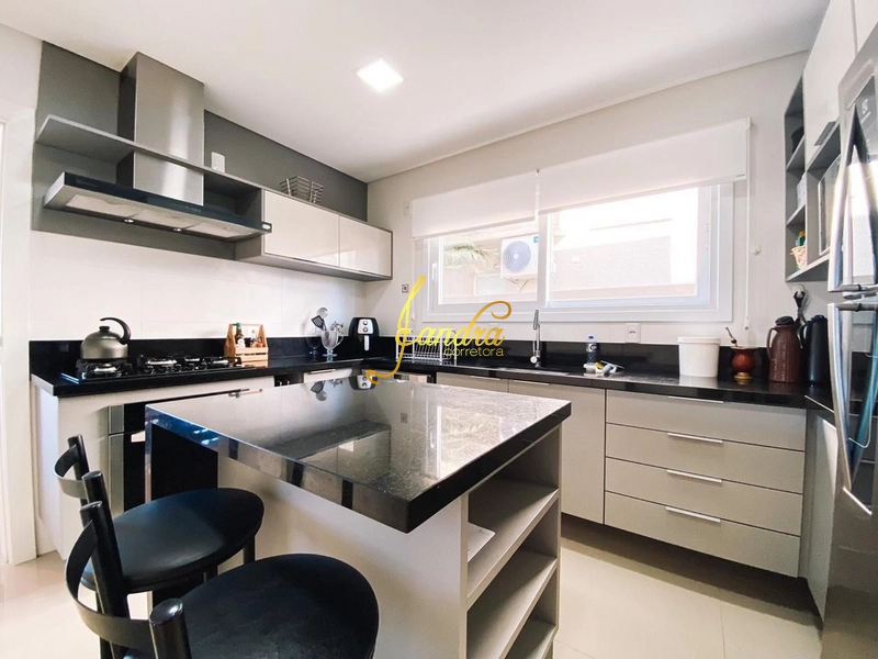 SOBRADO BEIRA LAGO: 34ª foto da galeria de imagens do imóvel