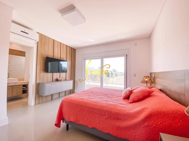 SOBRADO BEIRA LAGO: 6ª foto da galeria de imagens do imóvel