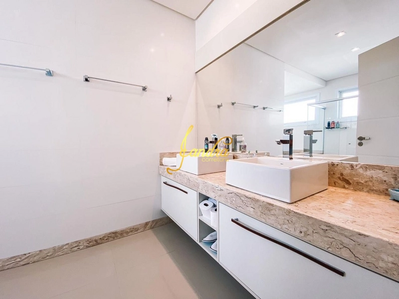 SOBRADO BEIRA LAGO: 15ª foto da galeria de imagens do imóvel