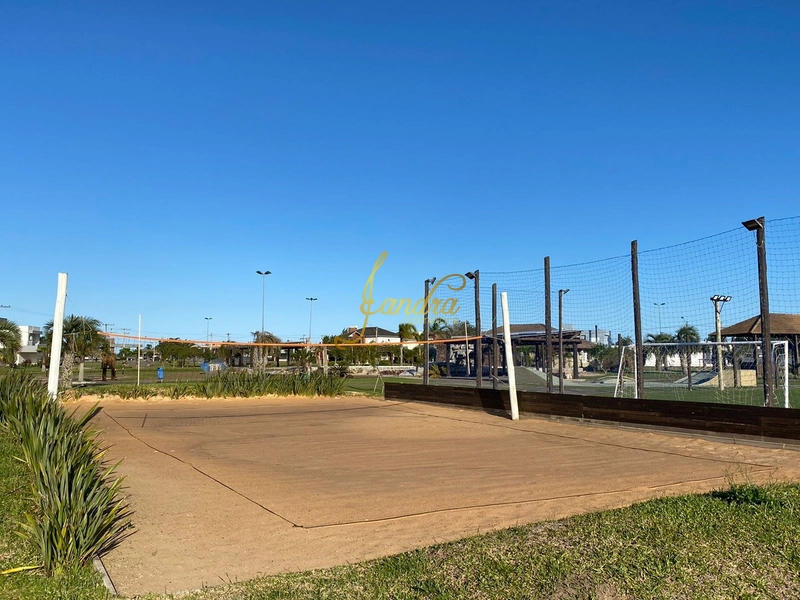 Ótimo lote de esquina com 600m2 perto da infra: 6ª foto da galeria de imagens do imóvel