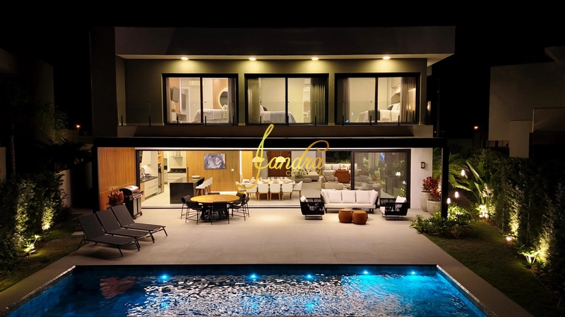 Sobrado Beira Lago,  mobiliado e decorado com 05 suítes e piscina: 27ª foto da galeria de imagens do imóvel