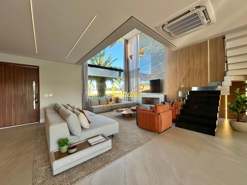 Sobrado Beira Lago,  mobiliado e decorado com 05 suítes e piscina: 8ª foto da galeria de imagens do imóvel