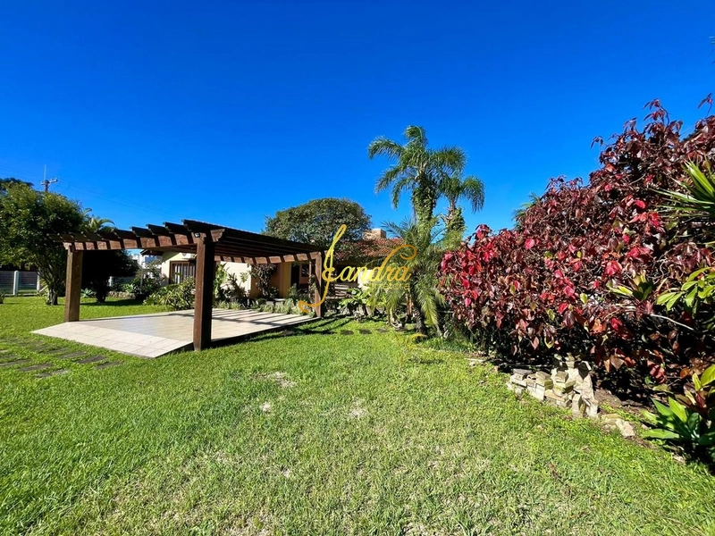 Casa térrea mobiliada e decorada em dois lotes, ótima localização: 12ª foto da galeria de imagens do imóvel