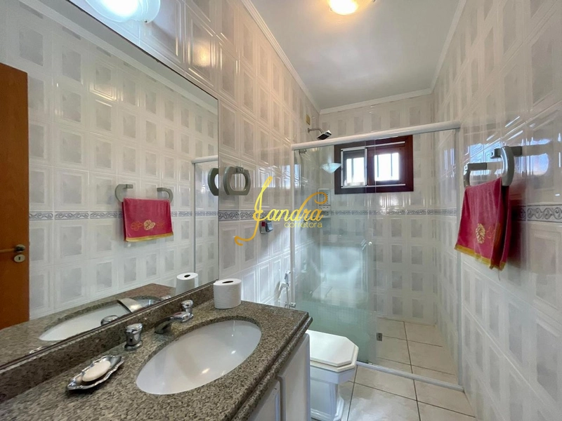 Casa térrea mobiliada e decorada em dois lotes, ótima localização: 39ª foto da galeria de imagens do imóvel