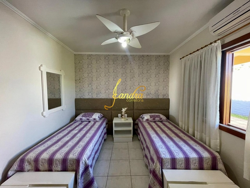 Casa térrea mobiliada e decorada em dois lotes, ótima localização: 10ª foto da galeria de imagens do imóvel