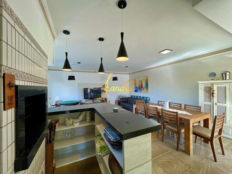 Casa térrea mobiliada e decorada em dois lotes, ótima localização: 60ª foto da galeria de imagens do imóvel