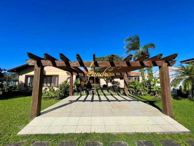 Casa térrea mobiliada e decorada em dois lotes, ótima localização: 25ª foto da galeria de imagens do imóvel