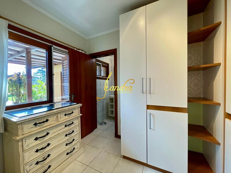 Casa térrea mobiliada e decorada em dois lotes, ótima localização: 47ª foto da galeria de imagens do imóvel