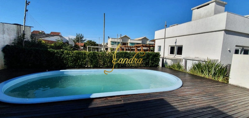 Casa térrea com dois lotes próximo ao mar: 27ª foto da galeria de imagens do imóvel