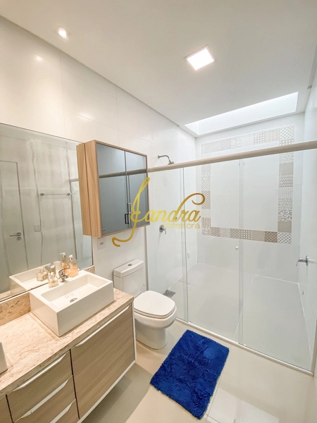 Casa térrea com dois lotes próximo ao mar: 23ª foto da galeria de imagens do imóvel